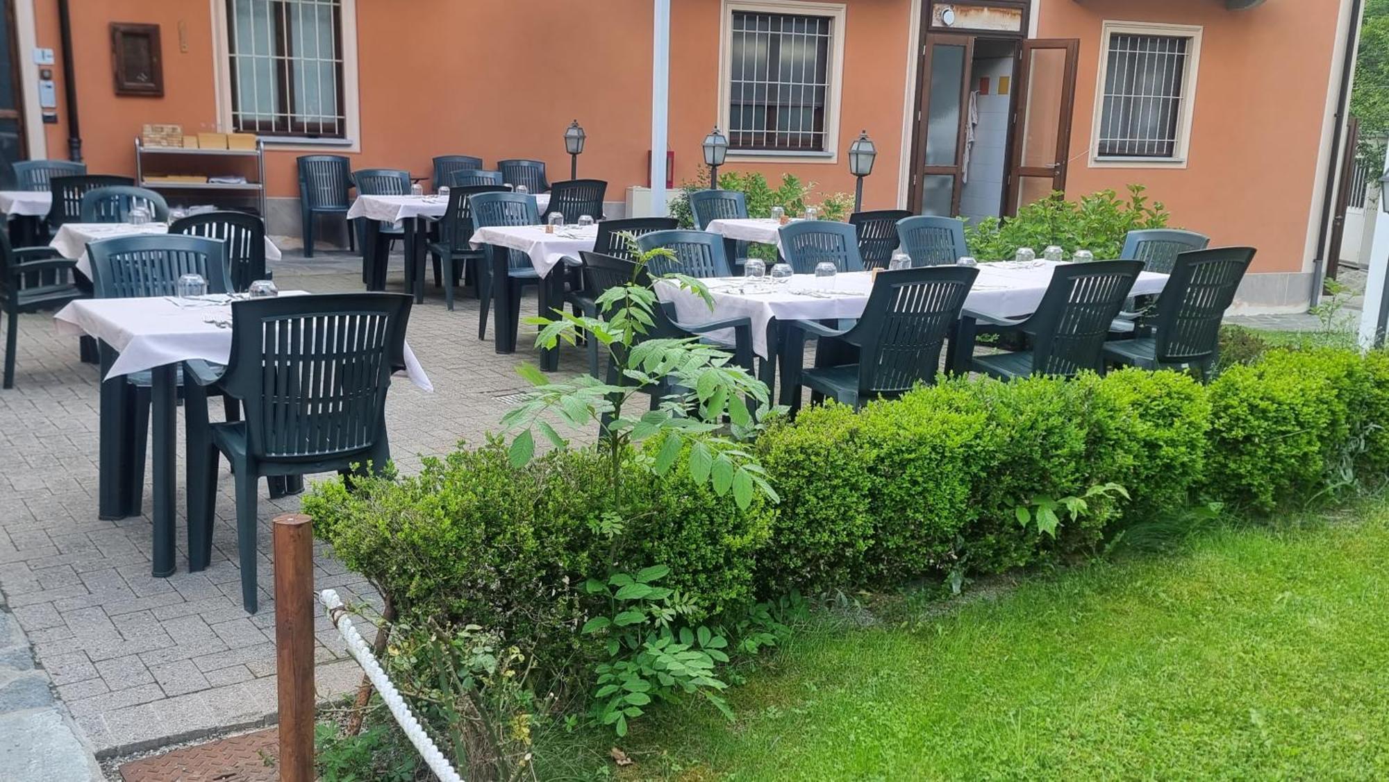 Albergo Dei Pescatori Chiusa di Pesio Exterior photo
